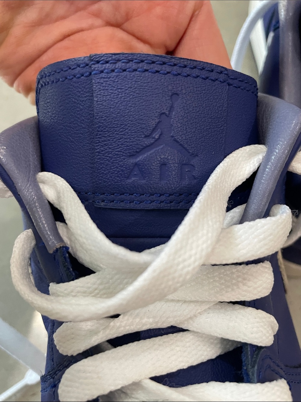Nike Air Jordan 1 Low SE Deep Royal Blue White Women’s 7 DA8008-401 size 7 EUC - Picture 7 of 8